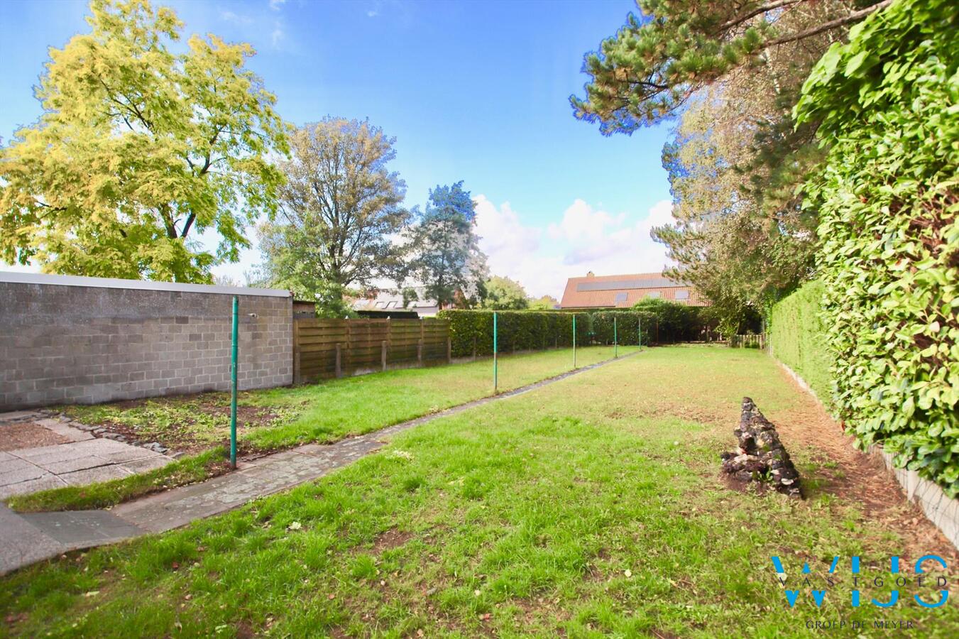 Te renoveren woonhuis op een mooi perceel van 870m&#178; te ERTVELDE! 