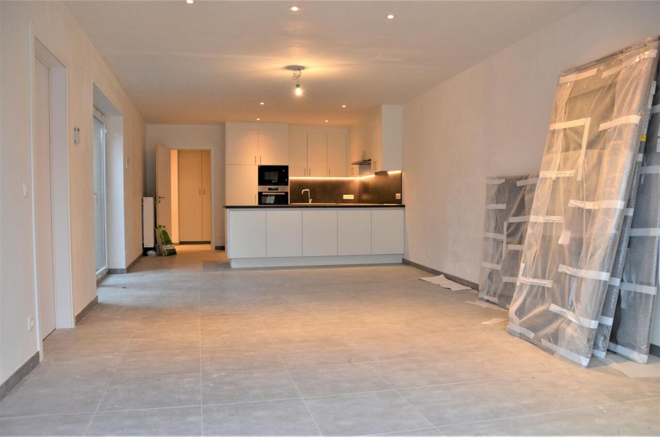 Nieuwbouw appartement op het gelijkvloers met terras van maar liefst 50 m&#178; 