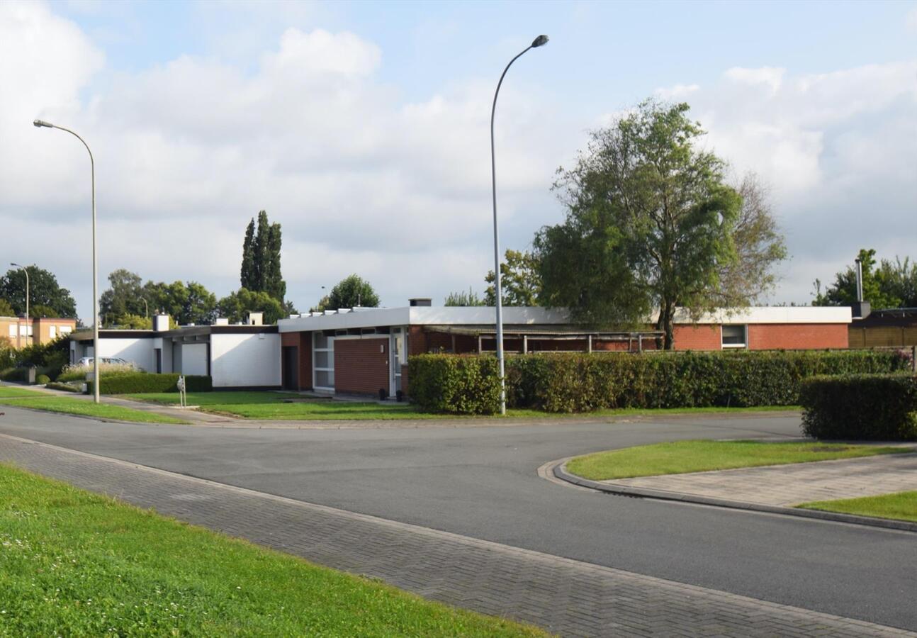 Bijzonder rustig doch goed bereikbare bungalow op 587 m&#178; grond, gelegen tussen kleine en grote ring 