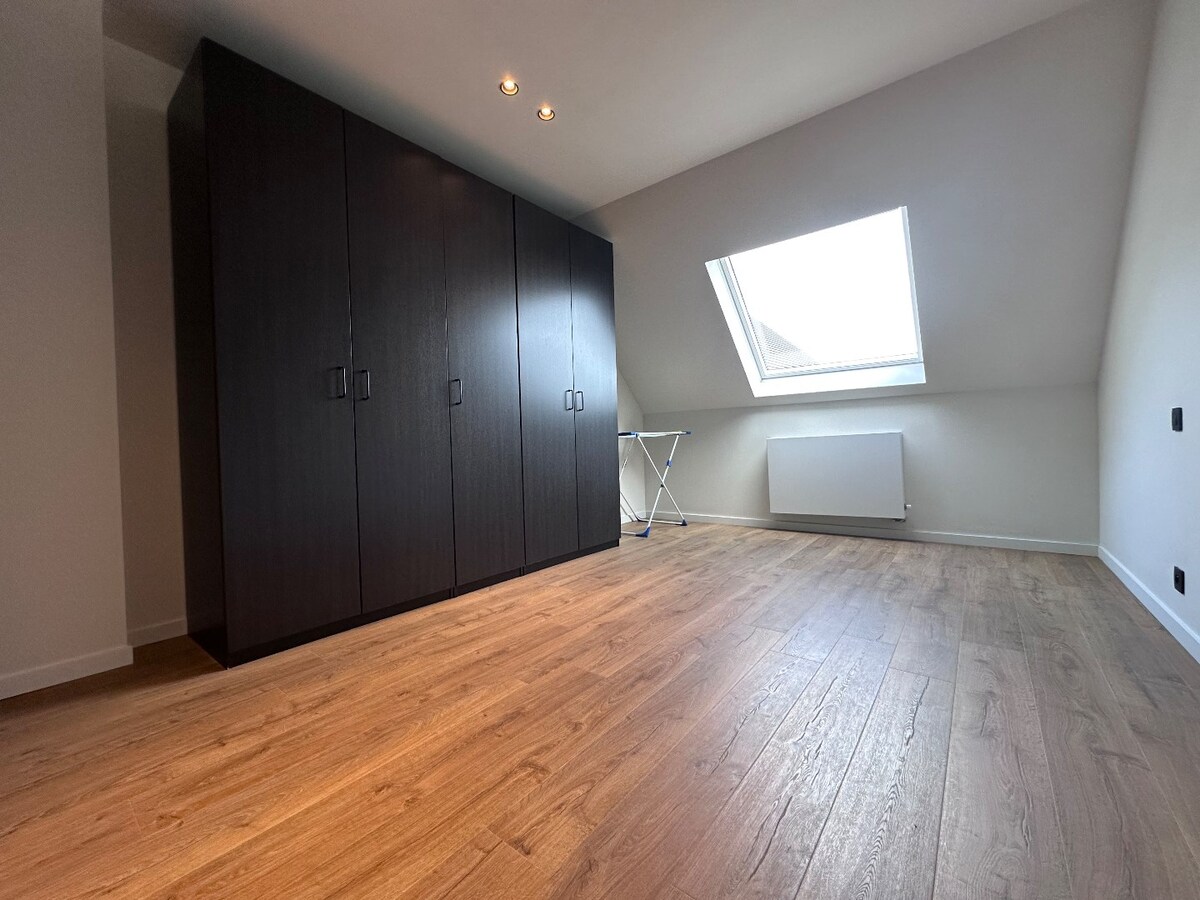 Penthouse met 3 slaapkamers en garage te Koekelare 