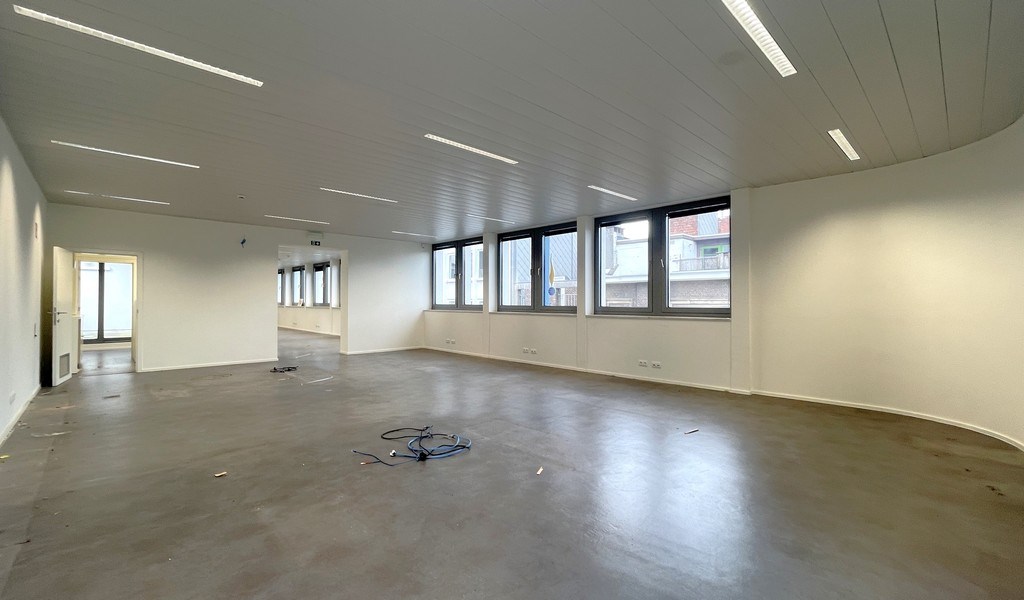 Kantoren te huur vlakbij de Arenbergschouwburg in Antwerpen