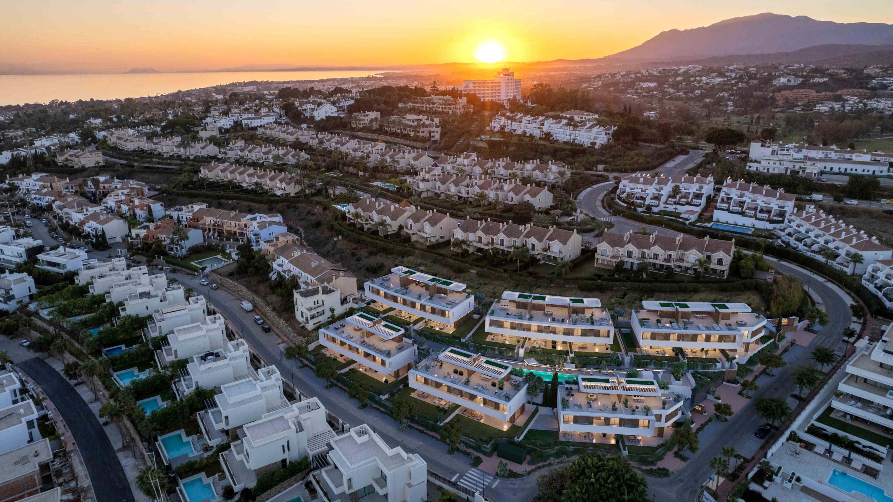 Lyra Residences: 15 ruime townhouses in El Campanario, Estepona 