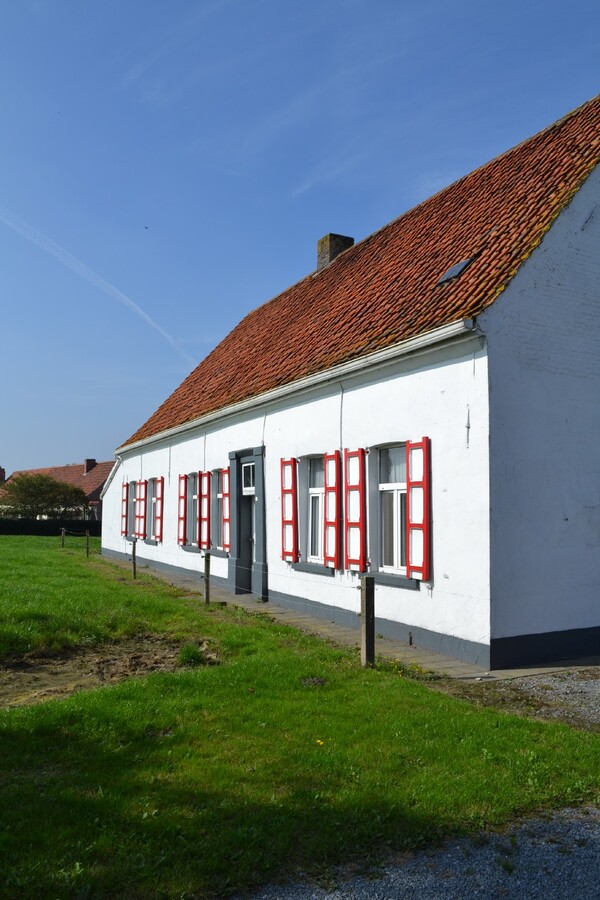 Te renoveren hoeve op ca. 3Ha te Knesselare 