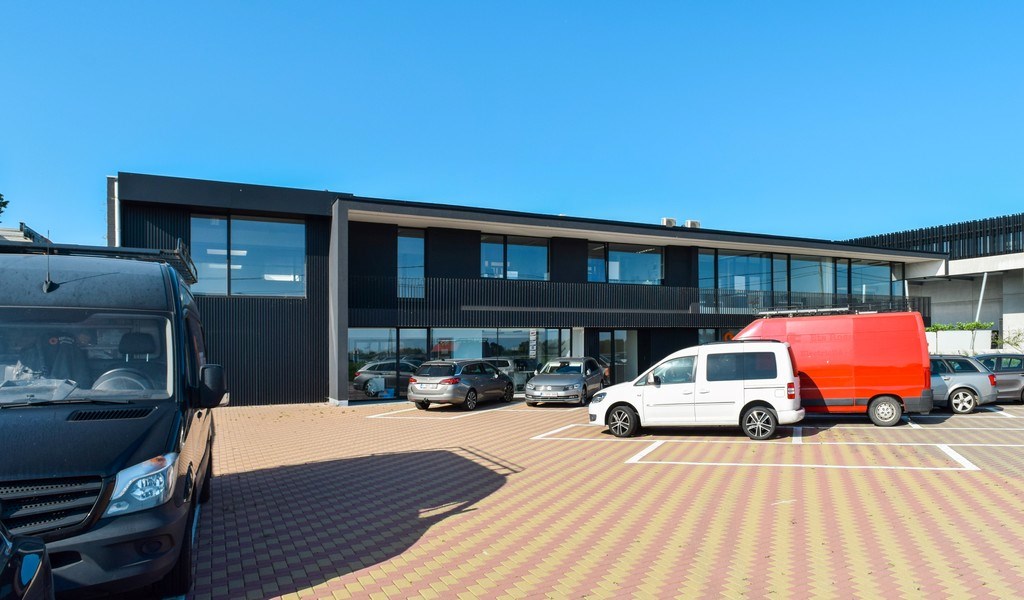 Kantoren en opslagruimte te huur in New Westral Business Center in Nazareth