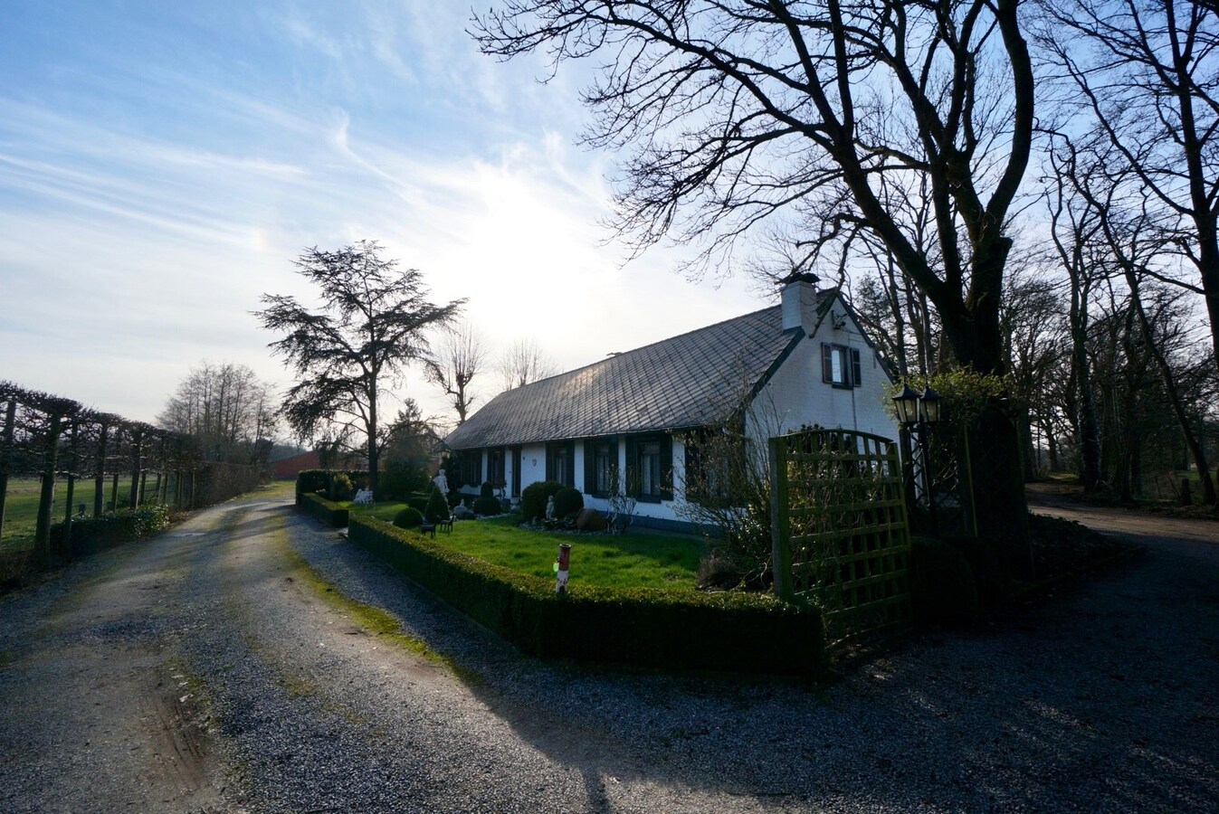 Charmante hoeve op ca. 2ha te Paal 