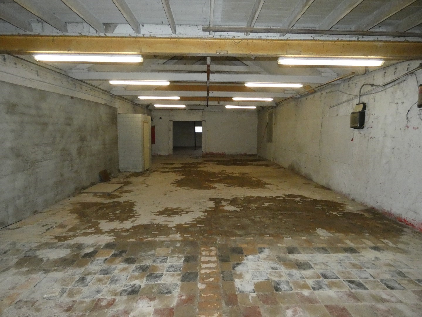 Opslagruimte/loods (465 m&#178;), Zedelgem 