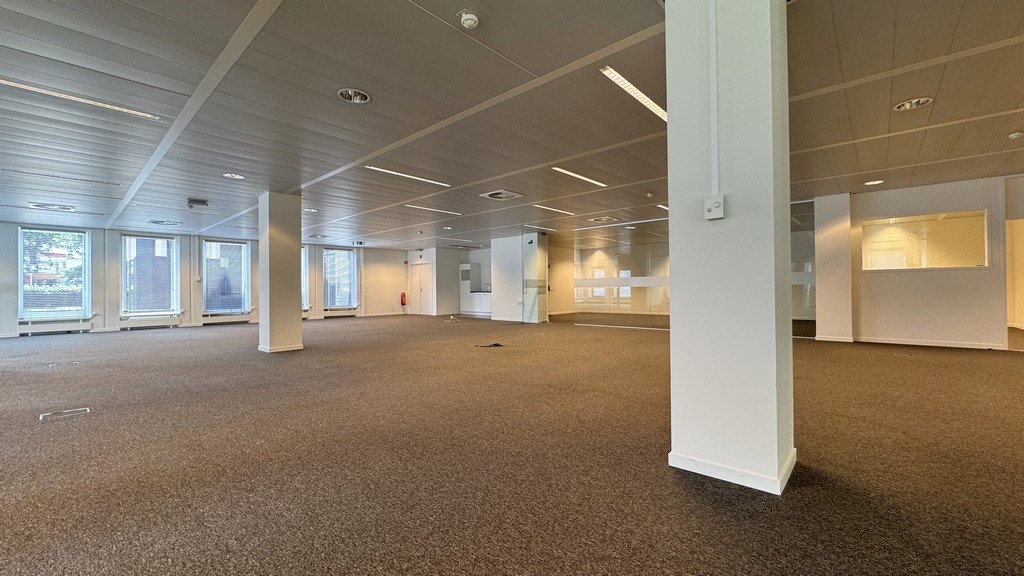 Instapklare kantoren te huur vlakbij E19 in Kontich
