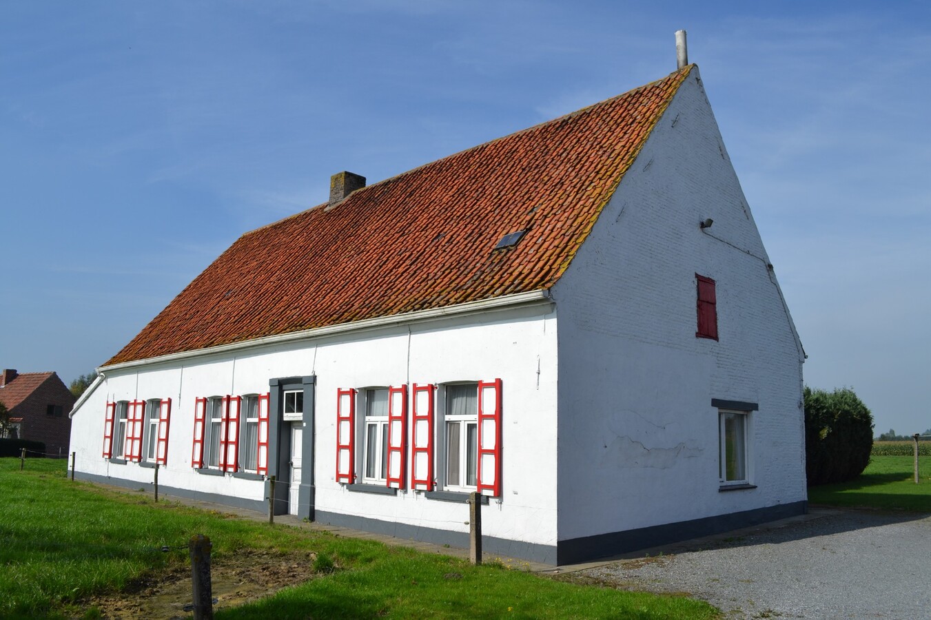 Te renoveren hoeve op ca. 3Ha te Knesselare 