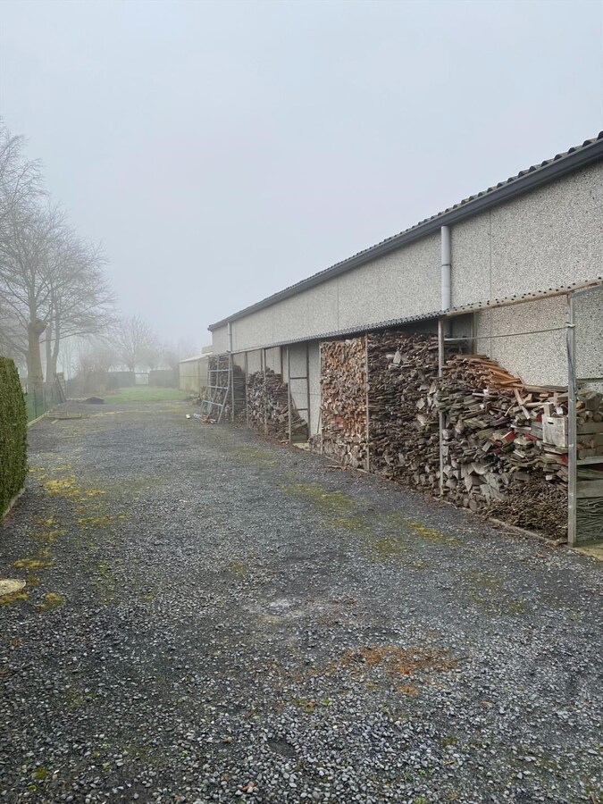 Woning met loods te Kortemark 