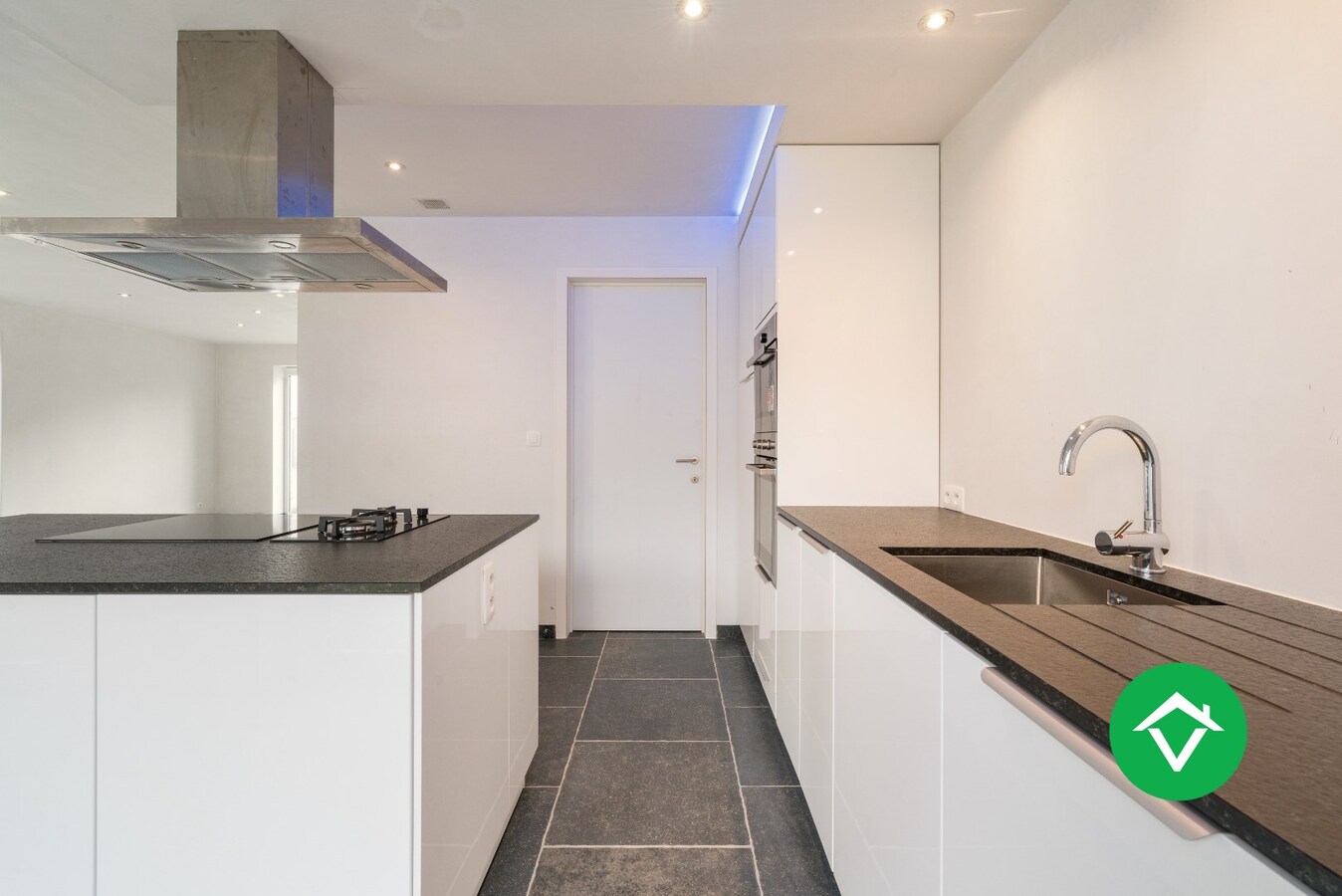 Nieuwbouwwoning met drie slaapkamers te koop in Kortemark 