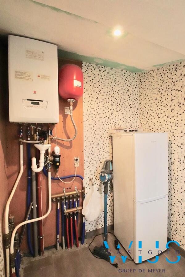 Gerenoveerd woonhuis op toplocatie in Zelzate! 