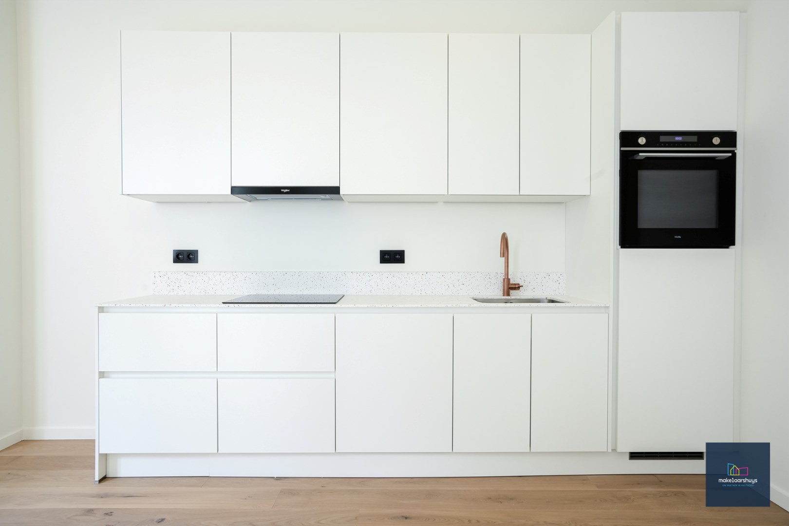 Nieuw 2 slaapkamerappartement  met praktijkmogelijkheden 