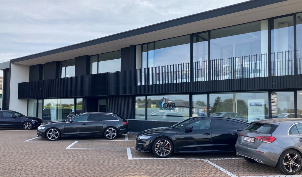 Kantoren en opslagruimte te huur in New Westral Business Center in Nazareth