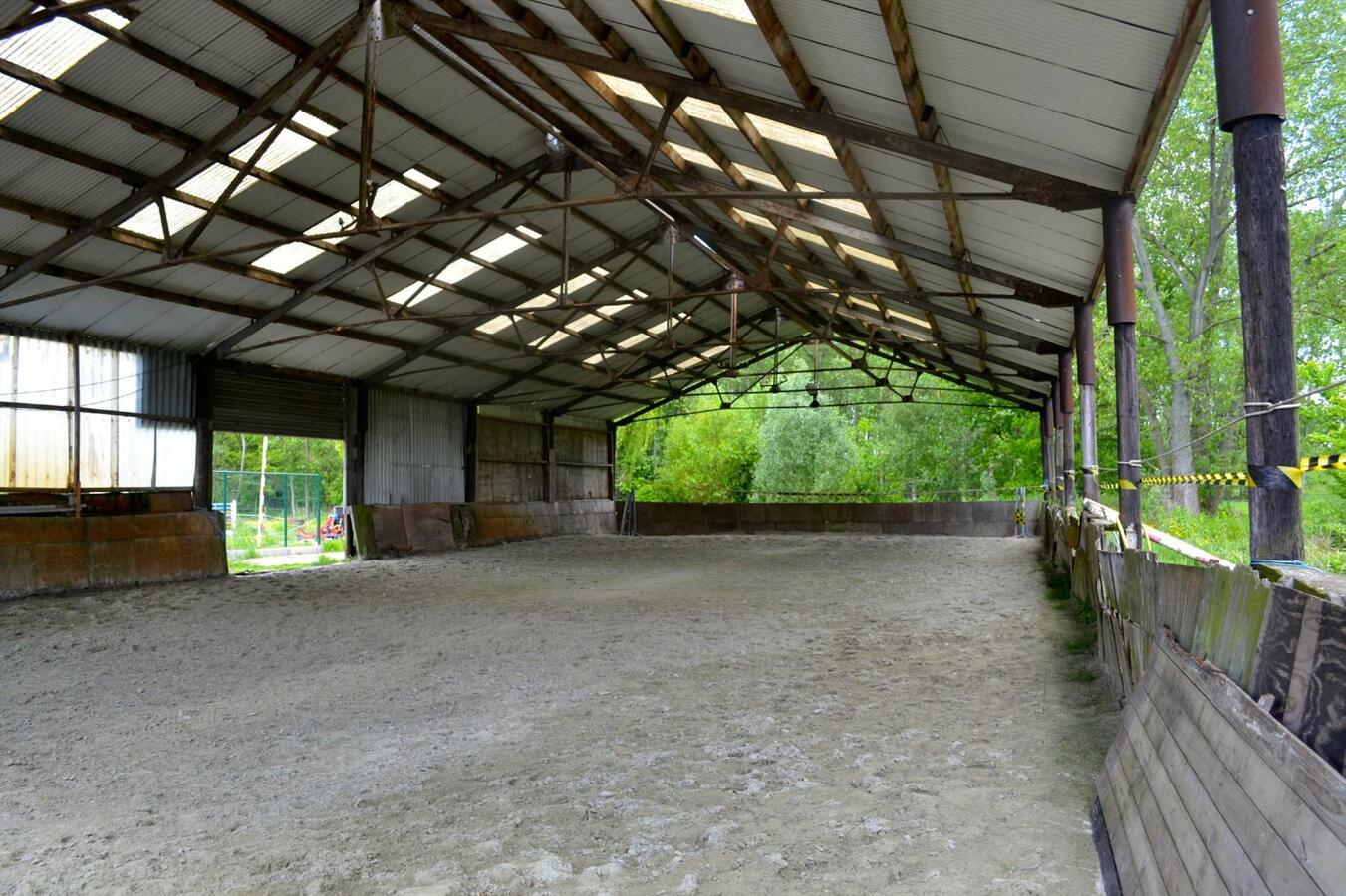 Grondig te renoveren hoeve of nieuwbouw met weide op ca. 1,2ha te Sint-Katelijne-Waver 