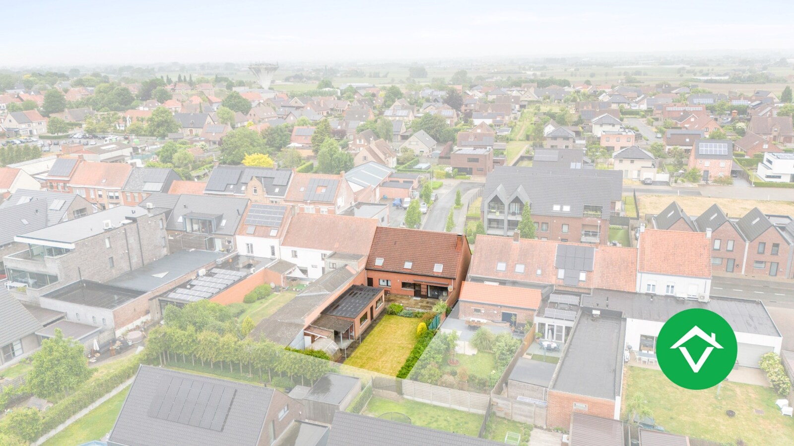 Instapklare woning met 3 slaapkamers en garage te Hooglede 