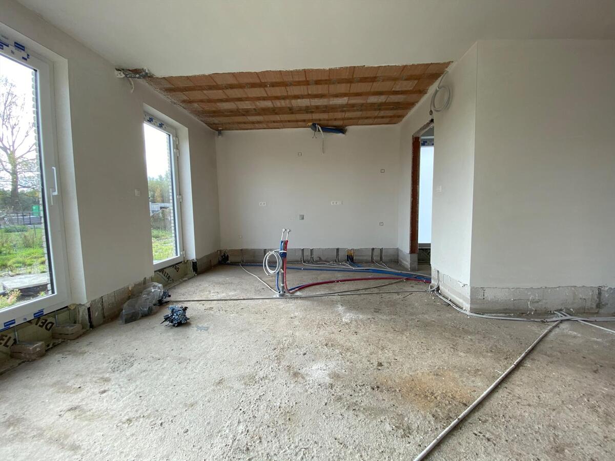 Nieuwbouwwoning met 3 slaapkamers en carport te Vladslo 