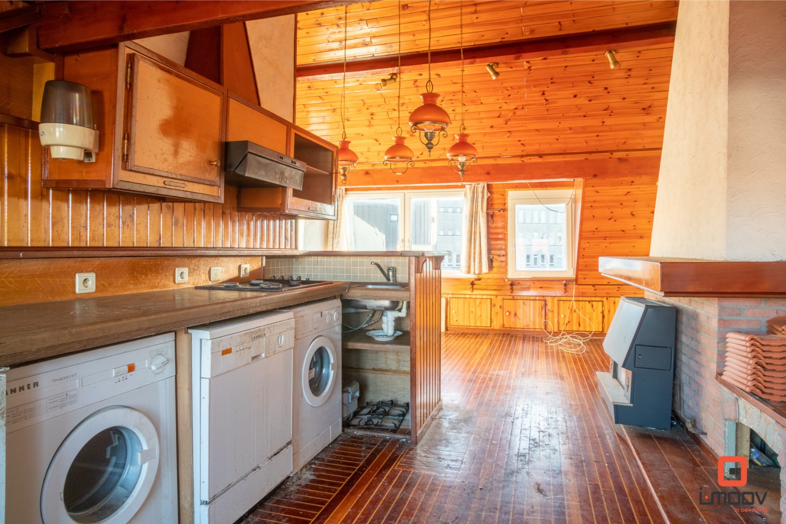 BUITENKANS! Vergund, te renoveren appartementsgebouw met 3 entiteiten 