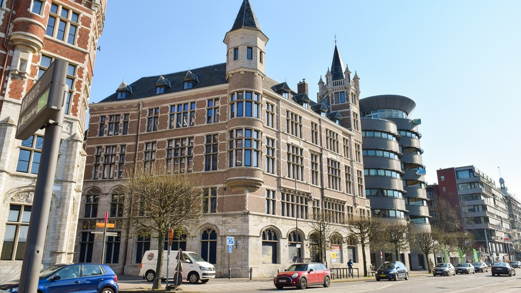 Kantoorruimte in Natiënhuis in Antwerpen