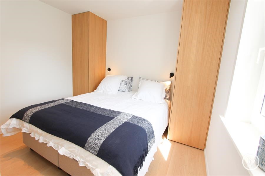 Top gerenoveerd appartement nabij de Lippenslaan en Zeedijk gelegen. Gevelbreedte van 7m! 