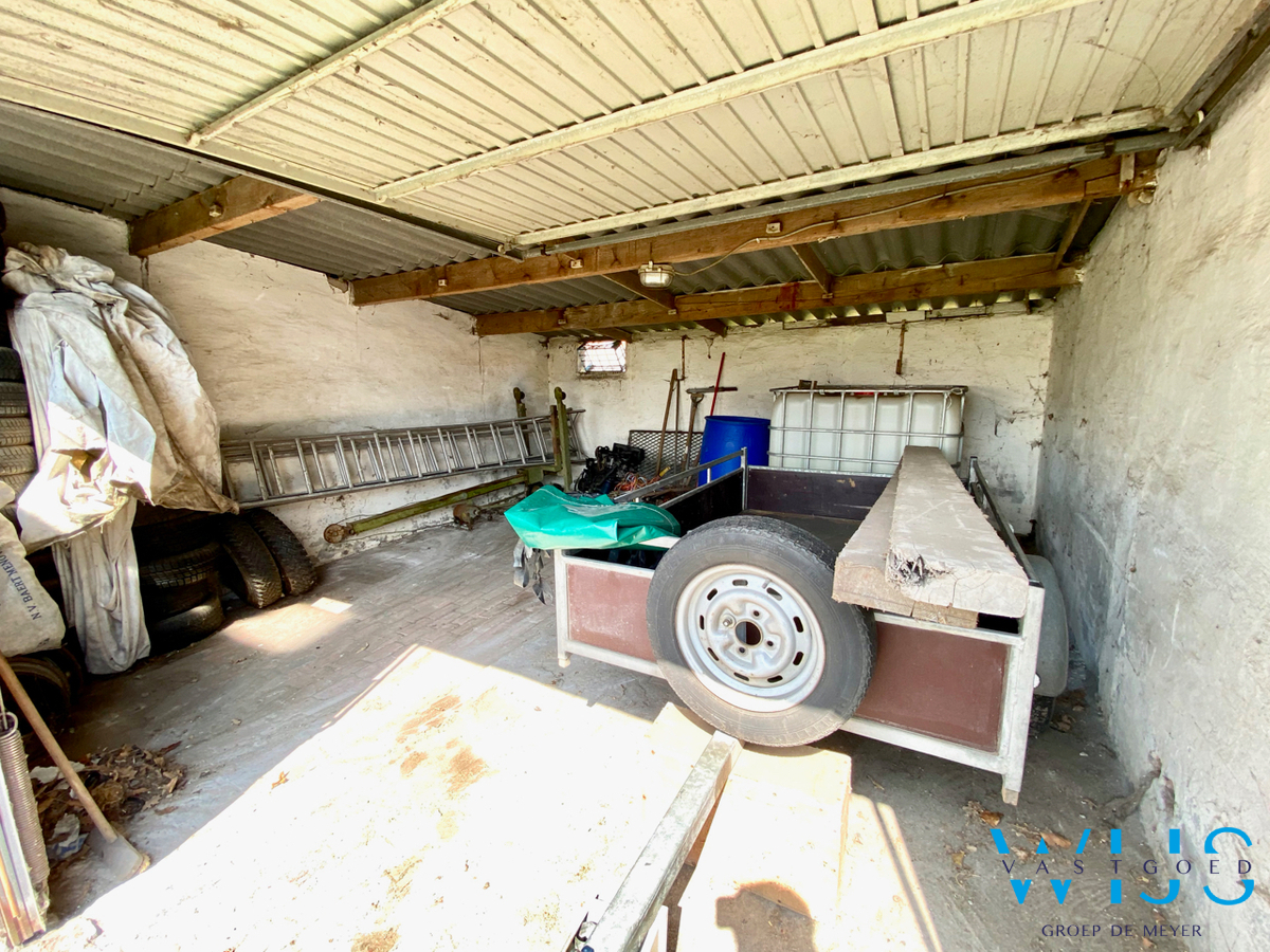Op te frissen gezinswoning met 3 slaapkamers &amp; tuin te ERTVELDE! 