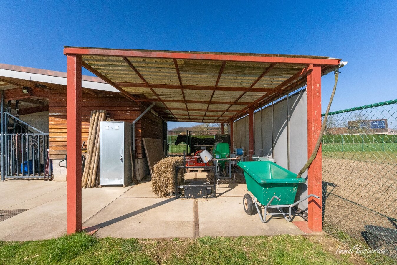 Beautiful renovated house with outbuildings and horse facilities on approximately 1.3 hectares in Kortenaken (Flemish Brabant) 