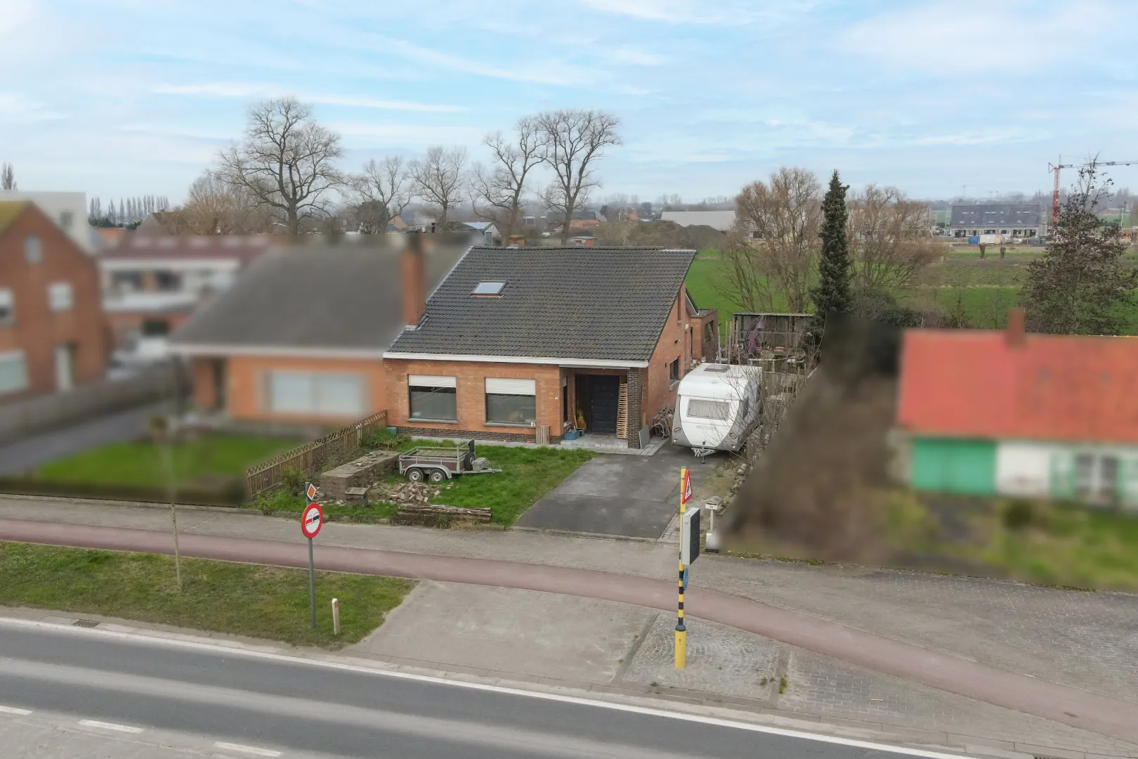 Verkoop bungalow met huurcontract (min 9 jaar, modaliteiten verder te bespreken) te Oudenburg!