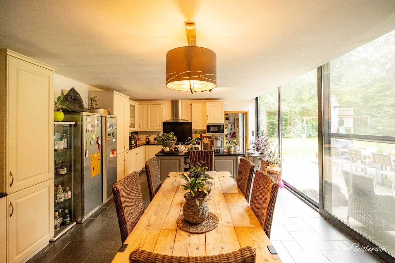 Ready-to-move-in house in a wooded area on approximately 24a in Keerbergen. 