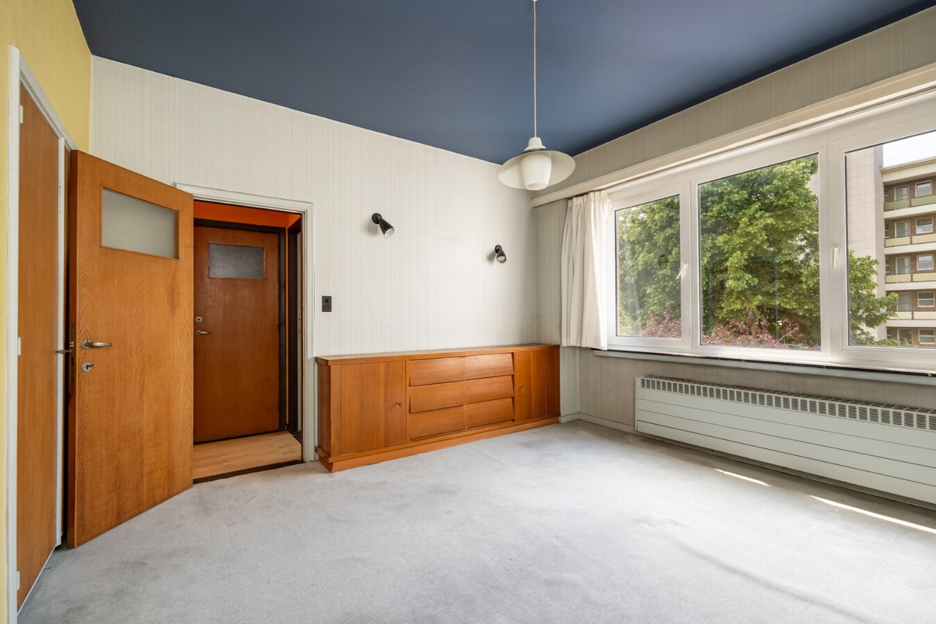Te renoveren bel-&#233;tage met tuin in de Tentoonstellingswijk! 