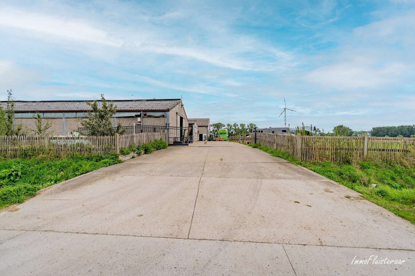 Hippisch complex op ca. 6ha te Beveren 