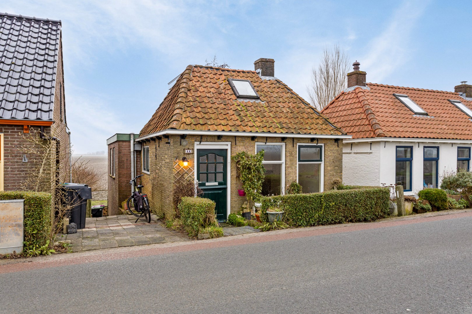 Dijkwoning verkocht | onder voorbehoud in Oudebildtzijl