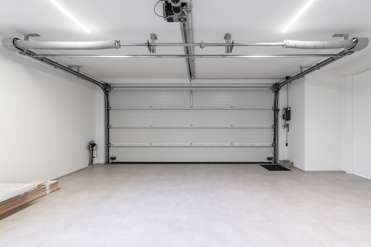 Prachtig gerenoveerde alleenstaande woning met oprit gelegen in een rustige wijk in Knokke nabij de Magere Schorre. 