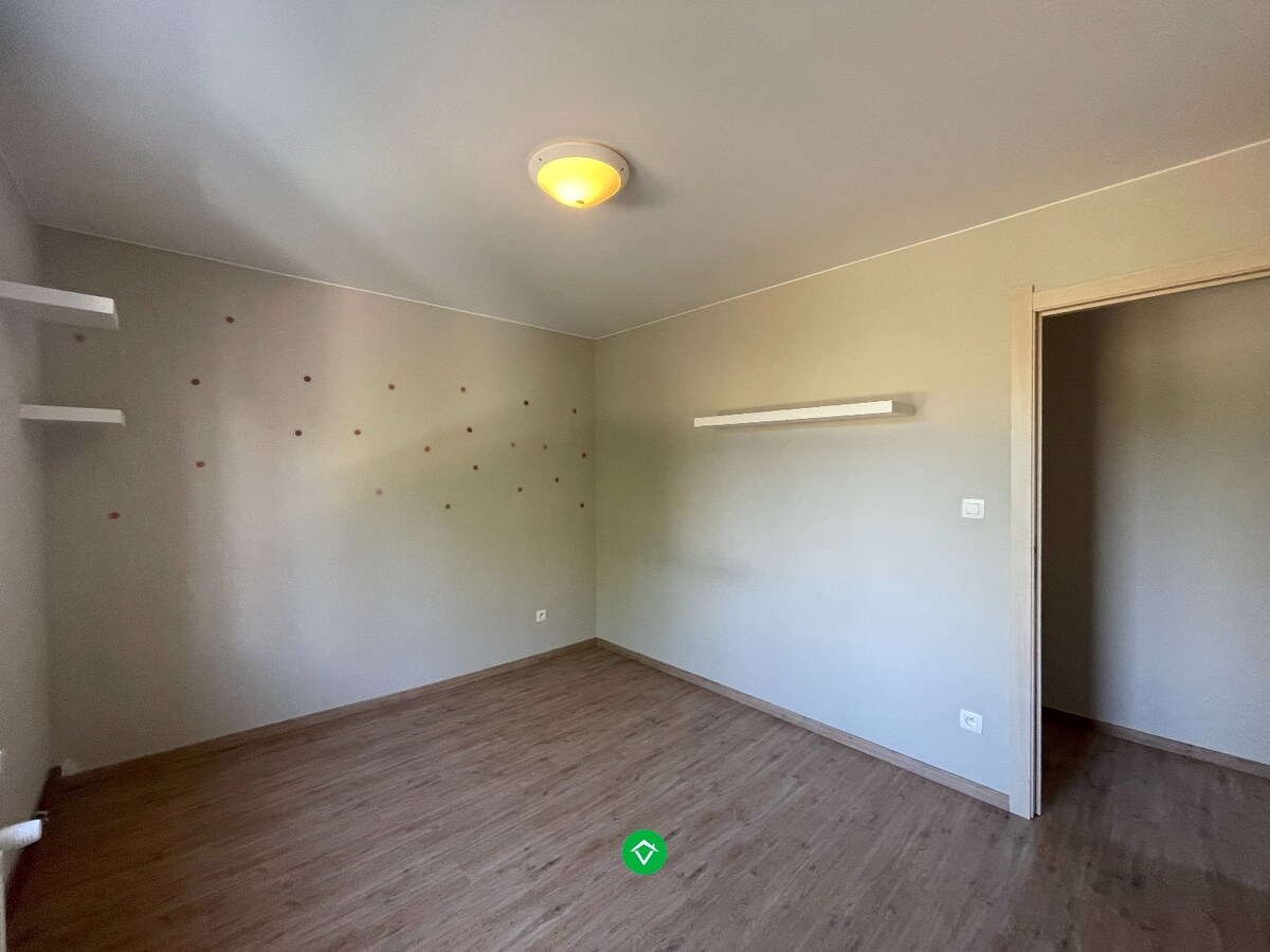 Hoekwoning met 2 slaapkamers te centrum Roeselare 