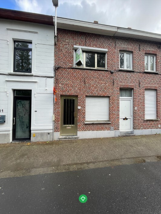 Rijwoning met 2 slaapkamers en garage - GEEN tuin 