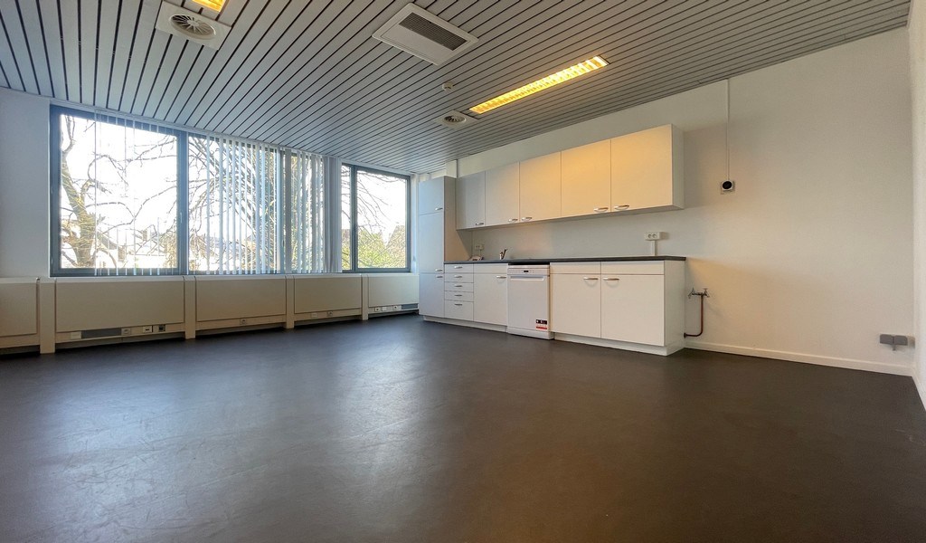 Commodity House in Berchem: kantoren te huur