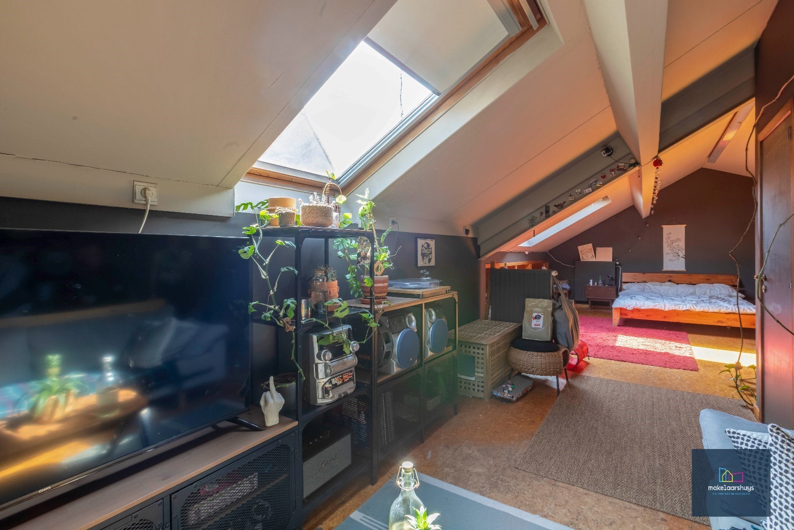 Ruime woning met tuin en dubbele garage in Gent 