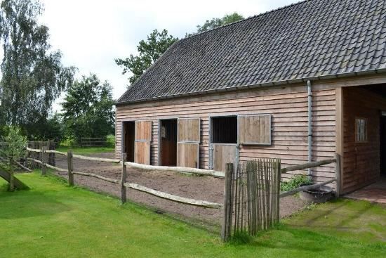 Charmant landhuis met bijgebouwen op 1,5Ha 