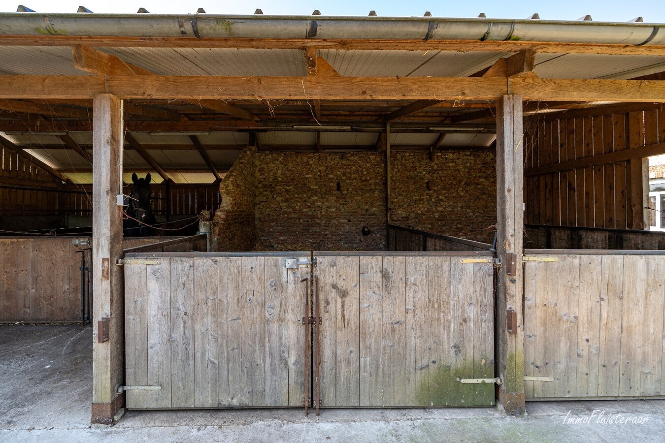 Charmante hoeve met stallen op ca. 8.000 m2  te Heist-op-den-Berg (Mogelijkheid tot aankoop extra ca. 2,7 ha weiland) 