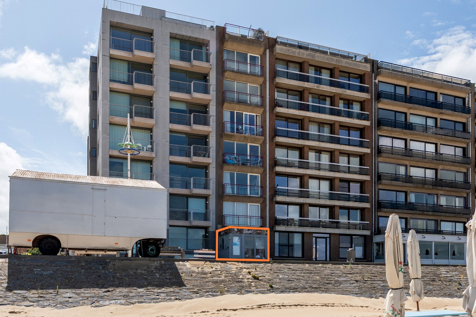 Magasin commercial a vendre À Zeebrugge