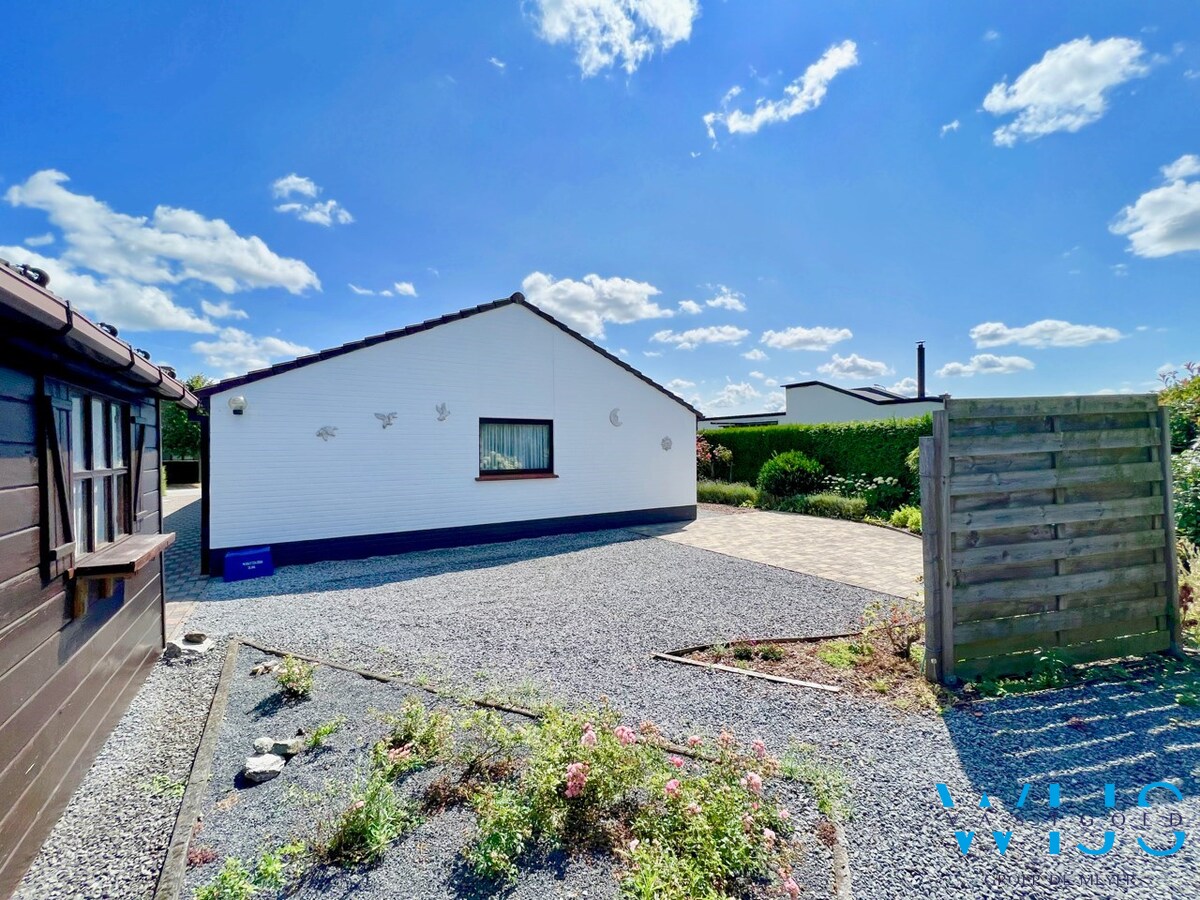 Enorm goed gelegen bungalow op 668 m&#178; te Ertvelde ! 