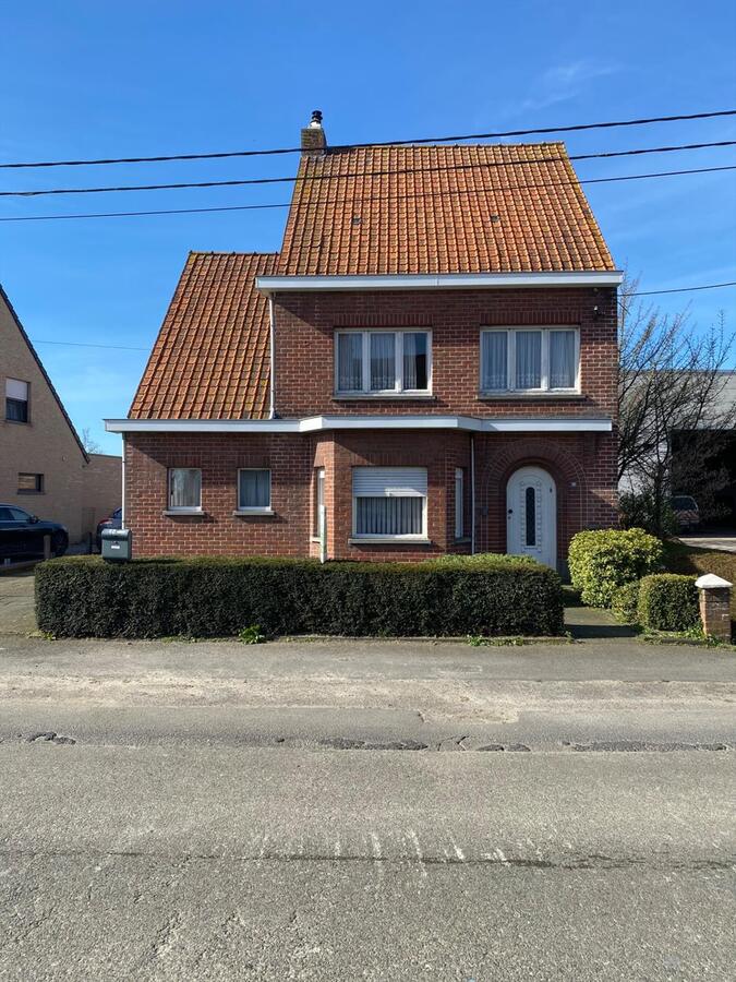 Alleenstaande woning met tuin te Torhout 