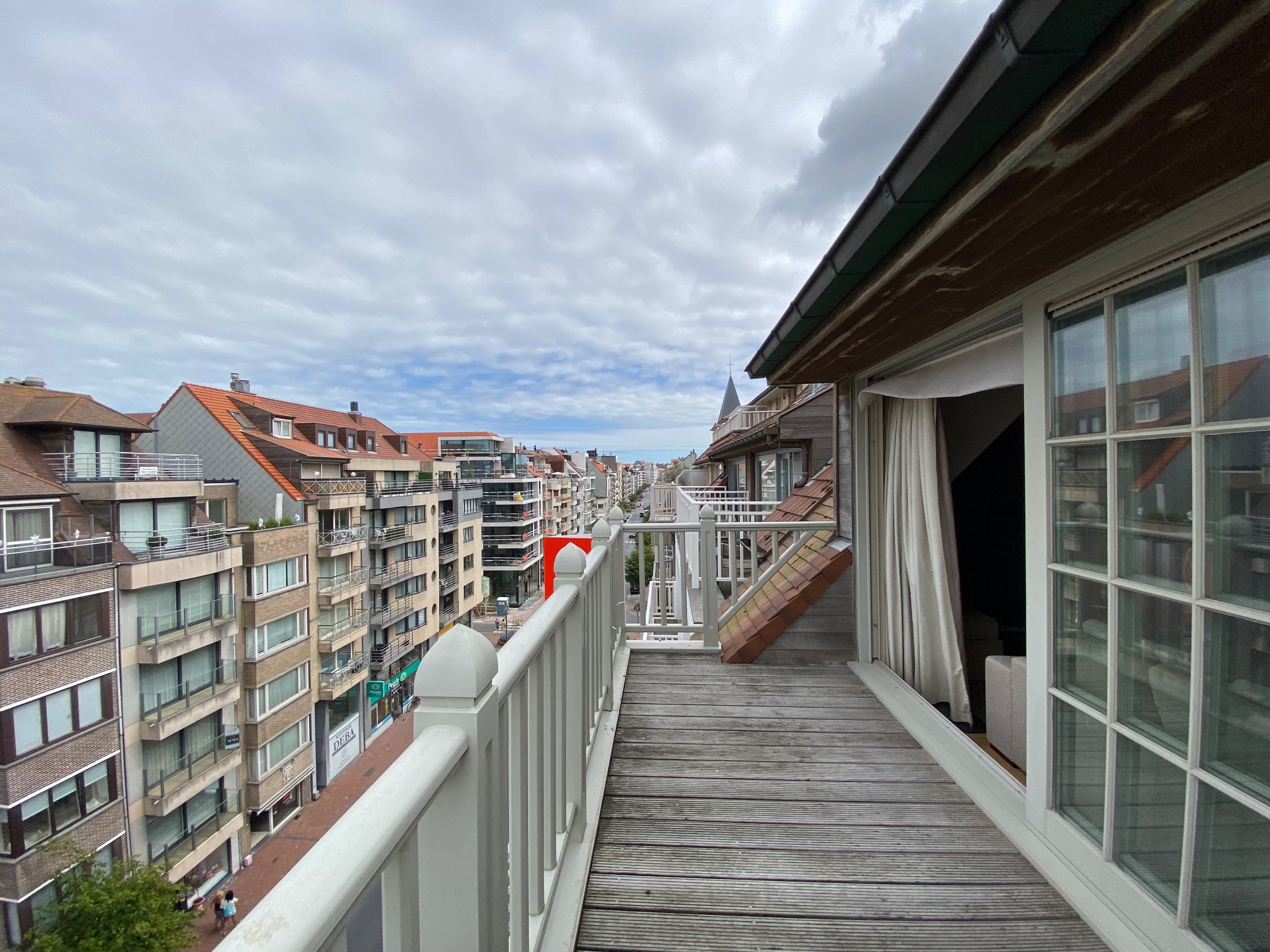Instapklaar 3-slaapkamer appartement in het centrum van Knokke 