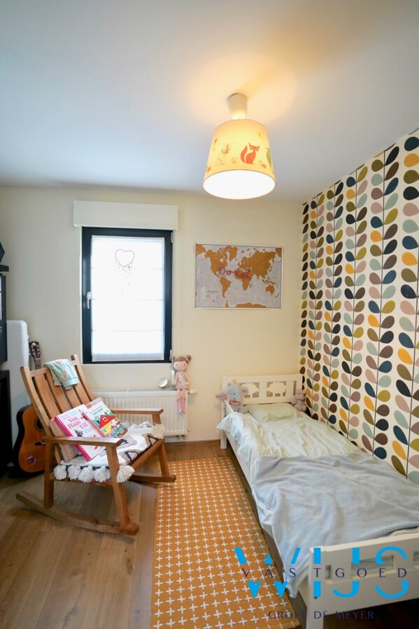 Bel-&#233;tage met 3 slaapkamers en tuin te ERTVELDE ! 