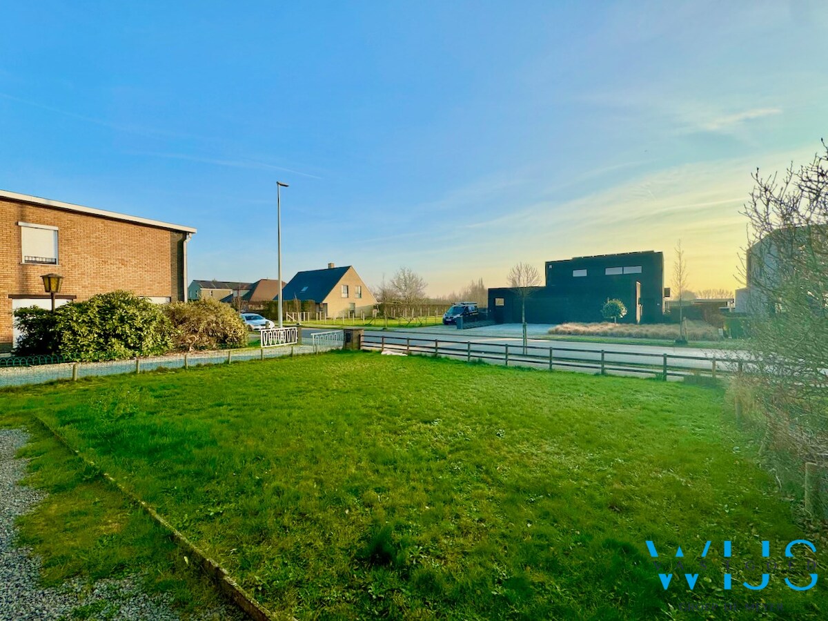 Bungalow op perceel van 651m&#178; in hartje ERTVELDE ! 