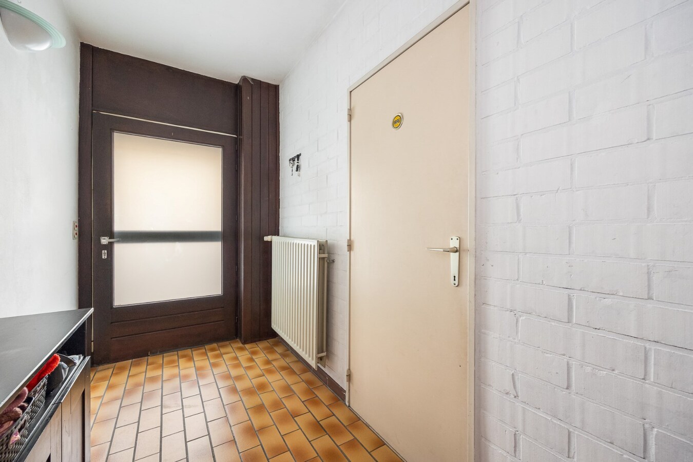 Woning met 2 slaapkamers, garage en terras 