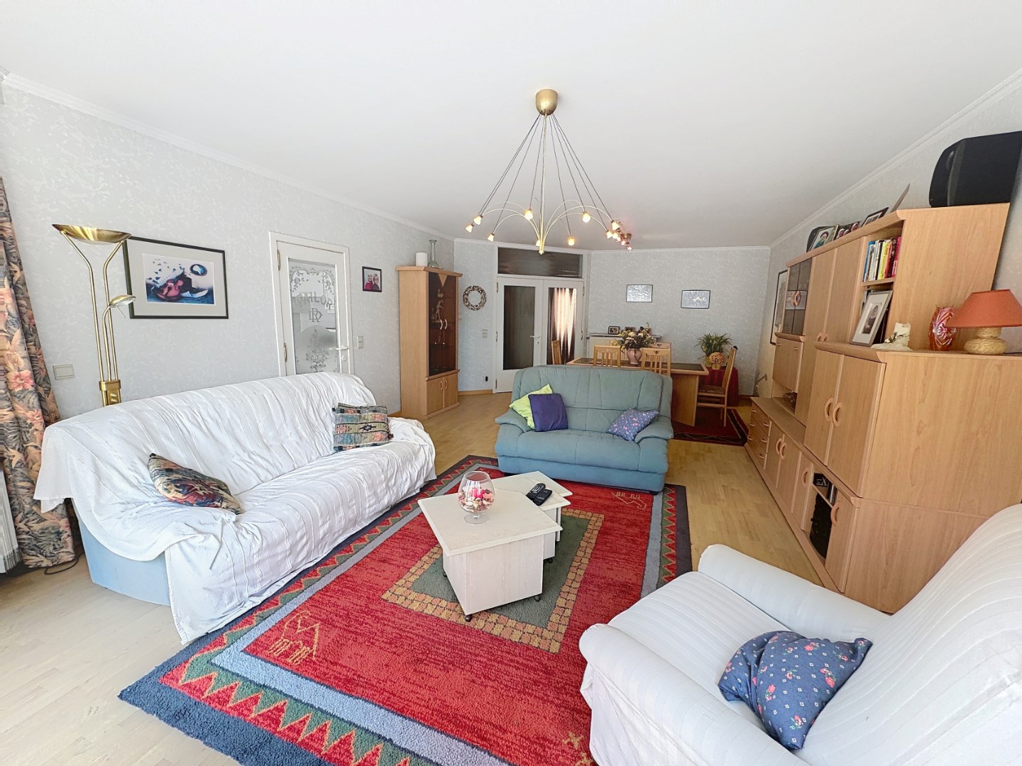 Ruim appartement gelegen aan de achterzijde van de Zeedijk 