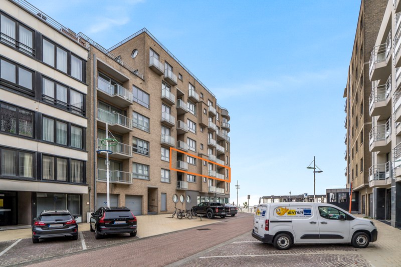 &quot;Ruim vakantie-appartement met 3 slaapkamers - SVZ318 