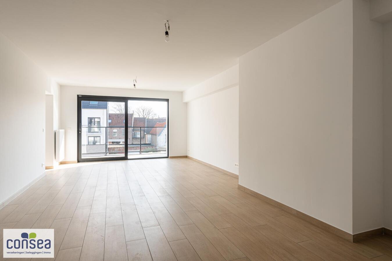 Lichtrijk appartement in het centrum van Maldegem met zicht op de kerk, zuid geori&#235;nteerd terras 