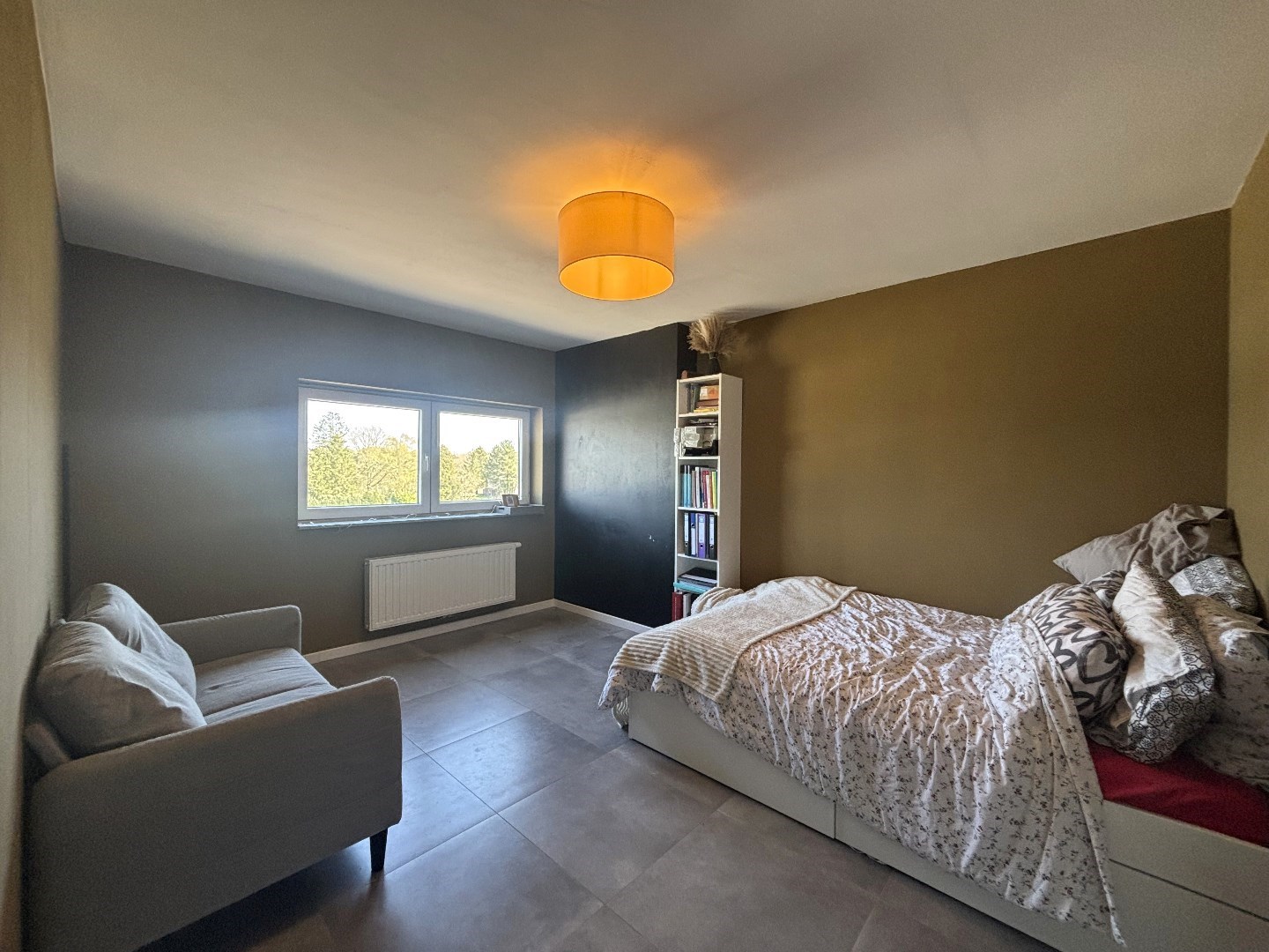 Ruim en instapklaar penthouse met 3 slpk. in centrum Leopoldsburg 