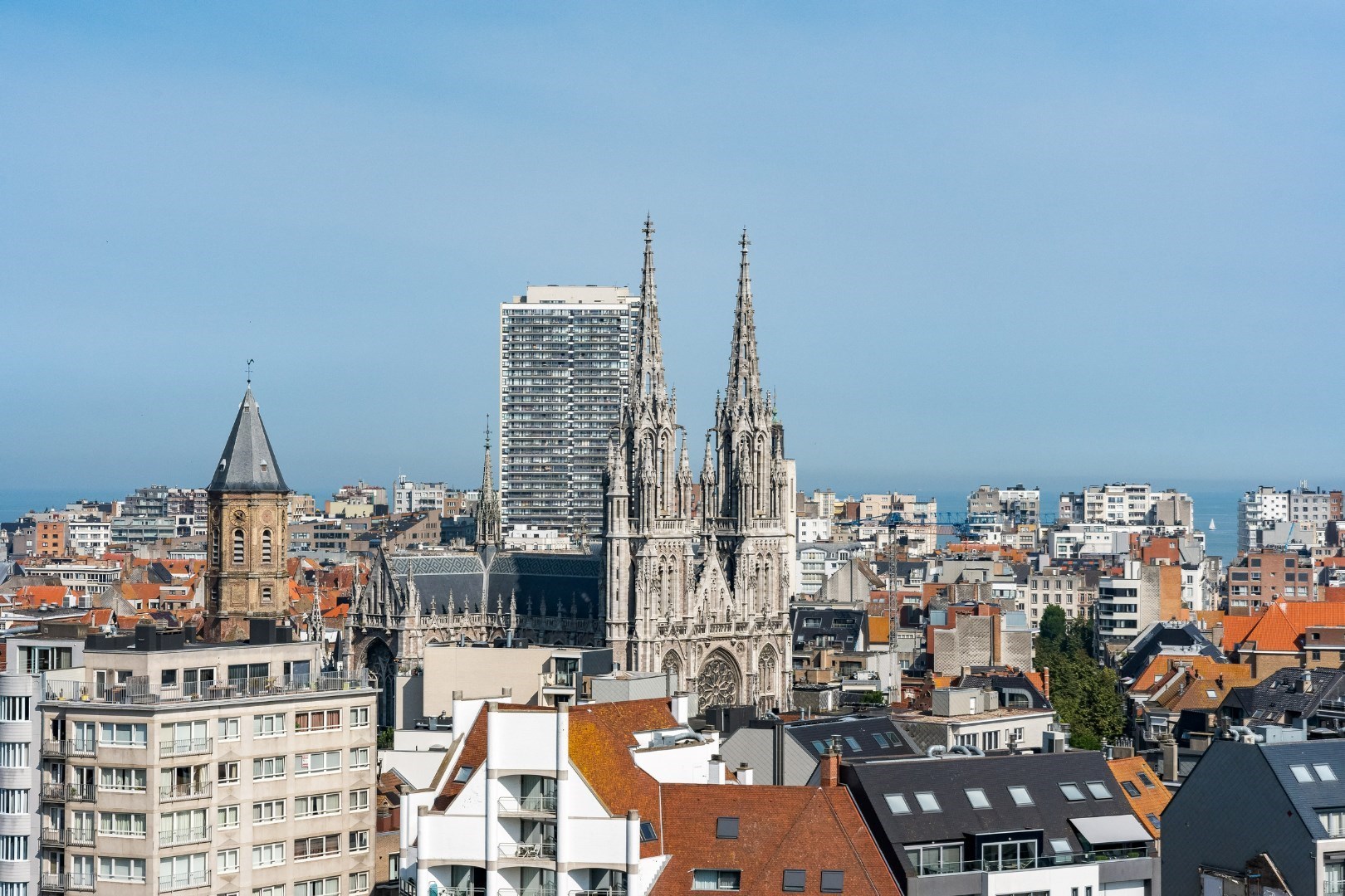 Iconisch topappartement in Sky Tower One 