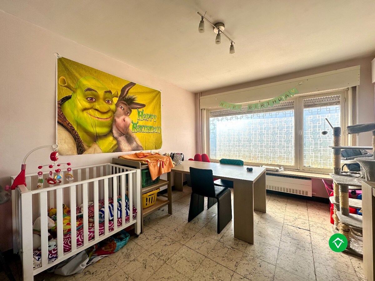 Ruime gezinswoning op perceel van 1126 m&#178;  - tal van mogelijkheden! 